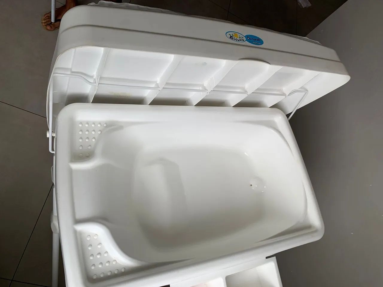 Trocador de bebê com cuba - Branco