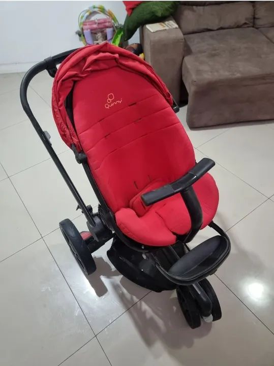 Carrinho de bebê Quinny
