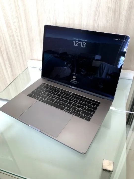 MacBook Pro 15' TouchBar (2019) - Core i9, 16GB RAM, 1TB SSD - Excelente Estado!