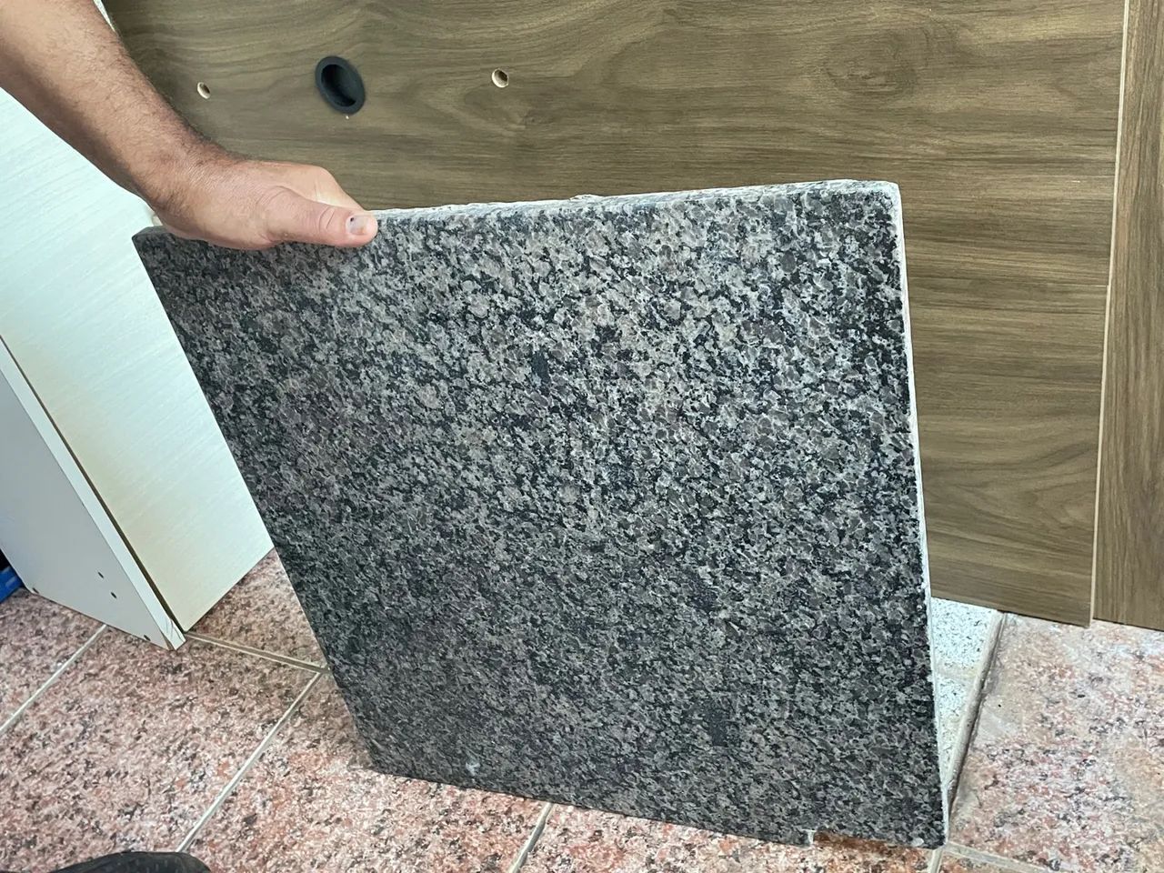 Pedaço de pedra de granito - Retirar na M Norte - Foto 2