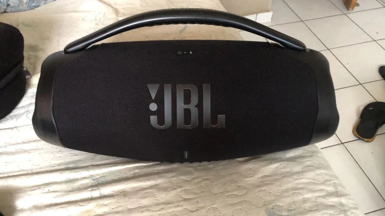 Caixa de Som bombox wi-fi 3 semi nova 3 meses de uso 