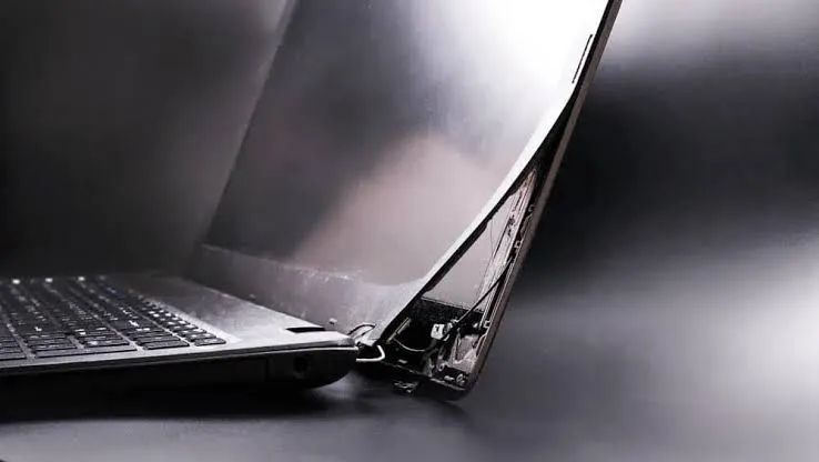 Reparo na carcaça de notebook - Foto 2