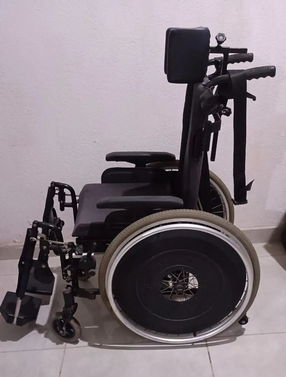 Cadeira de rodas  - Foto 3