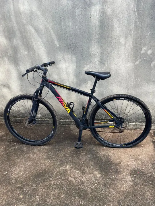 Bicicleta RAVA aro 29
