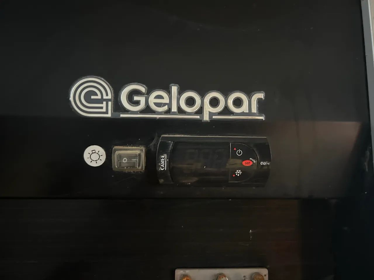 FRIZZER EXPOSITOR VERTICAL 3 PORTAS