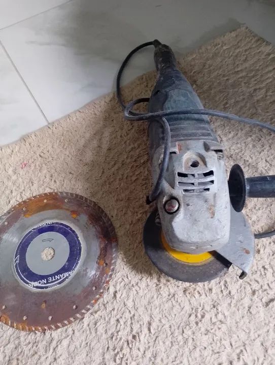 Esmerilhadeira Angular