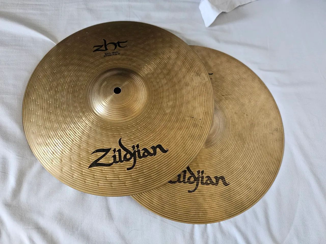 Hihat Zildjian ZHT 14 polegadas