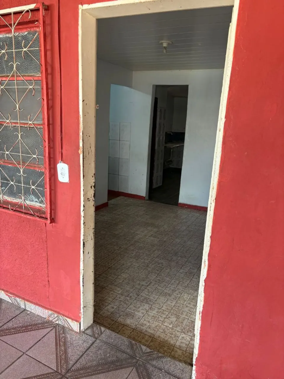 Aluga-se casa na QNN 06 Ceilândia sul a 500 MTS do metrô
