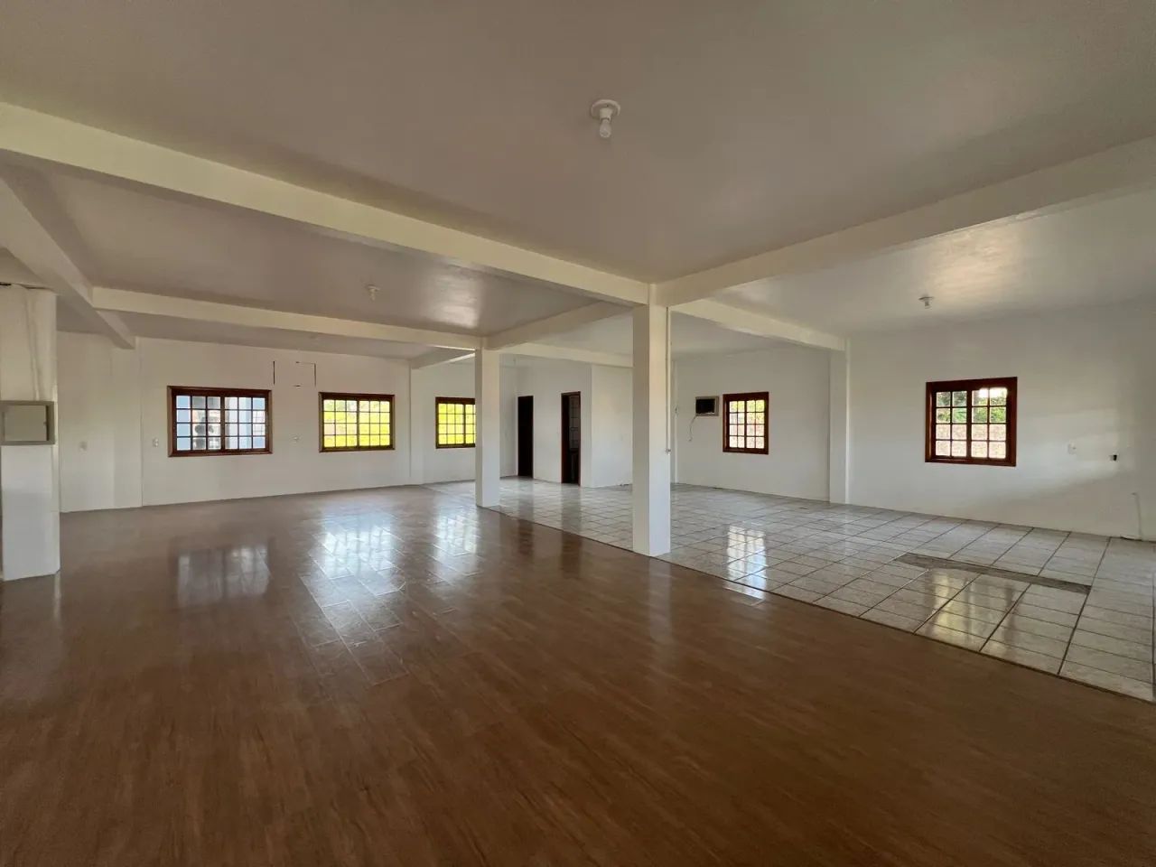 Galeria para aluguel possui 180 metros quadrados em Centro - Estância Velha - RS - Foto 2