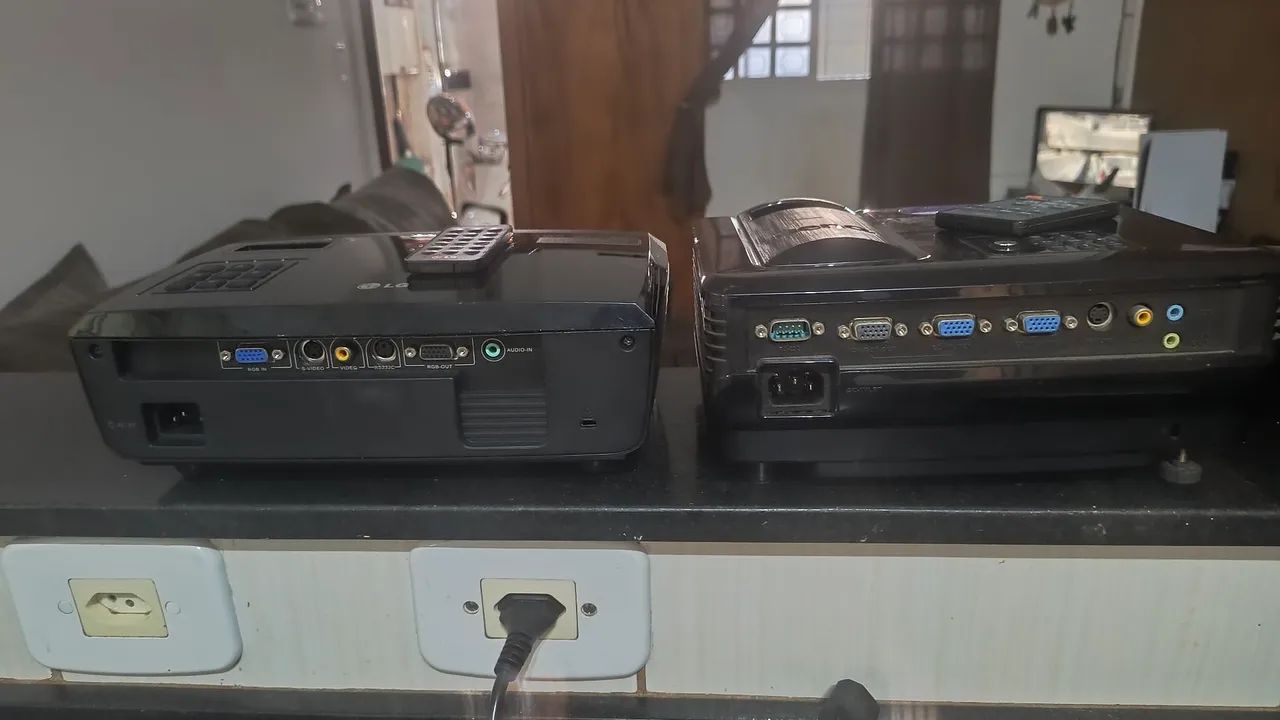 Projetores BenQ e LG - Foto 5