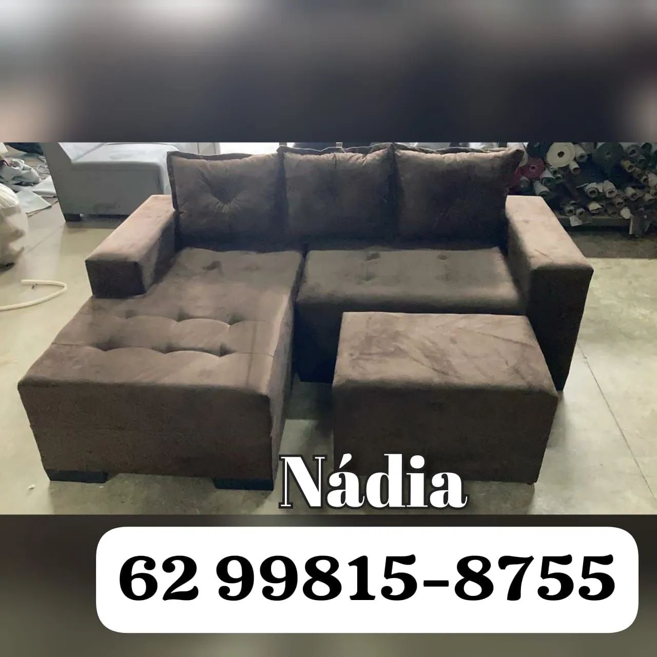Sofá marrom com chaise 