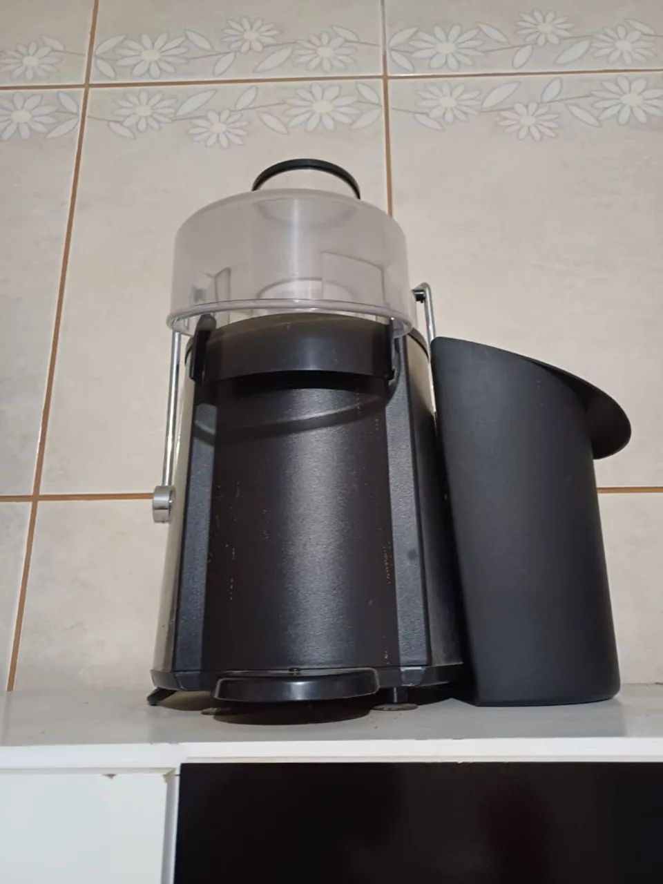 Extrator de Suco mondial premium 127v