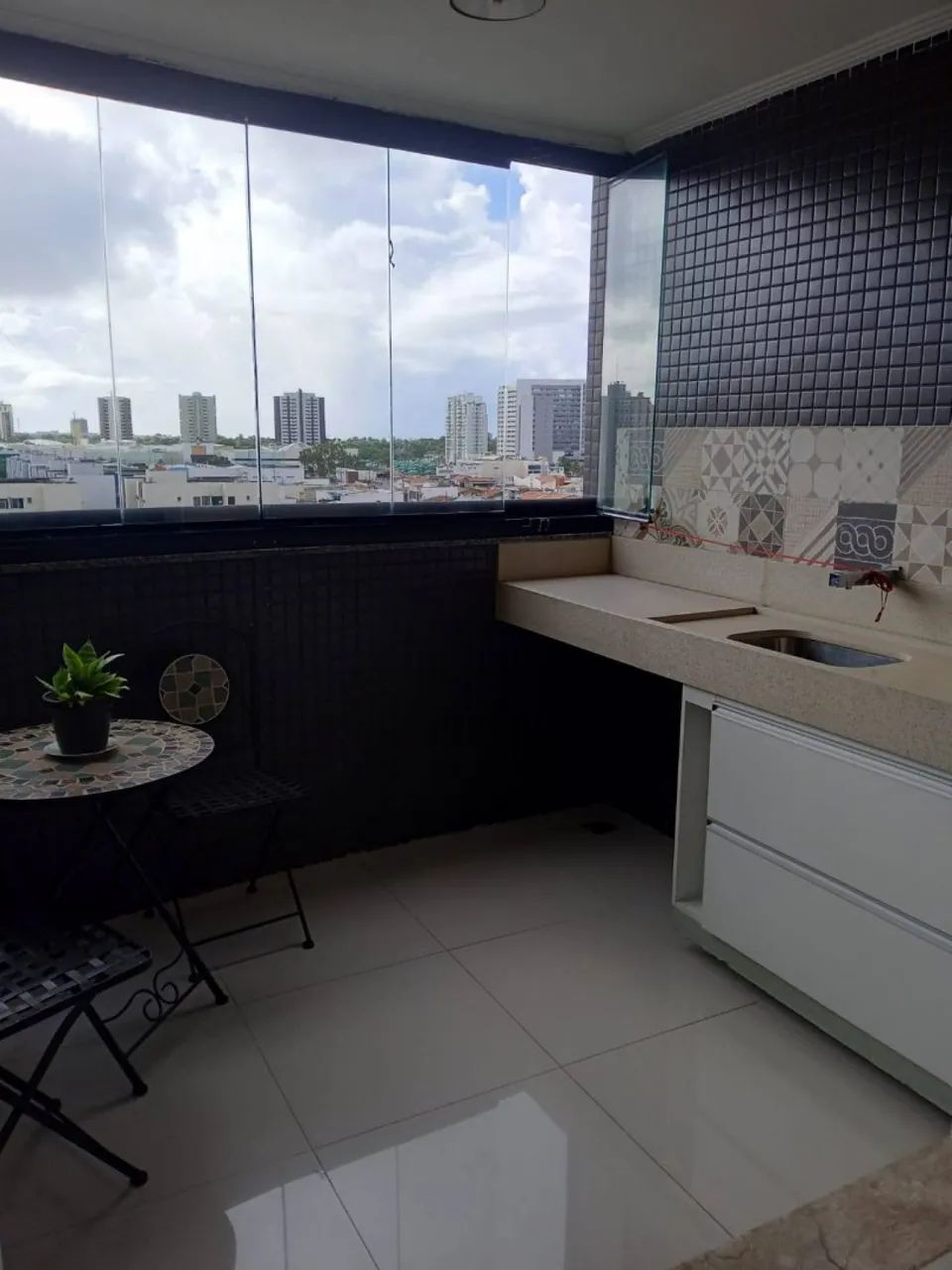 Apartamento Padrão no Condominio Garden Ville Jardins  ,2 banheiros ,2 vagas , Grageru, Gr - Foto 3