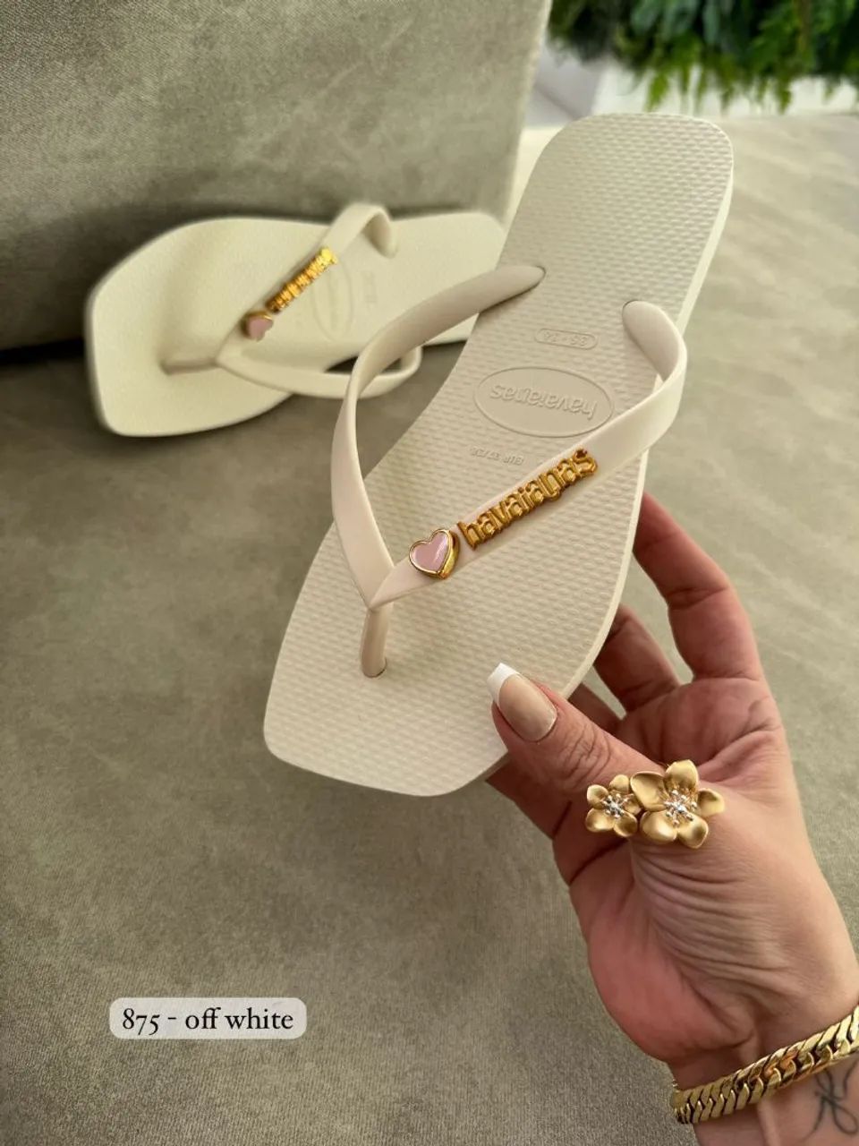 Chinelo Havaianas Bordo com Detalhes - Foto 2