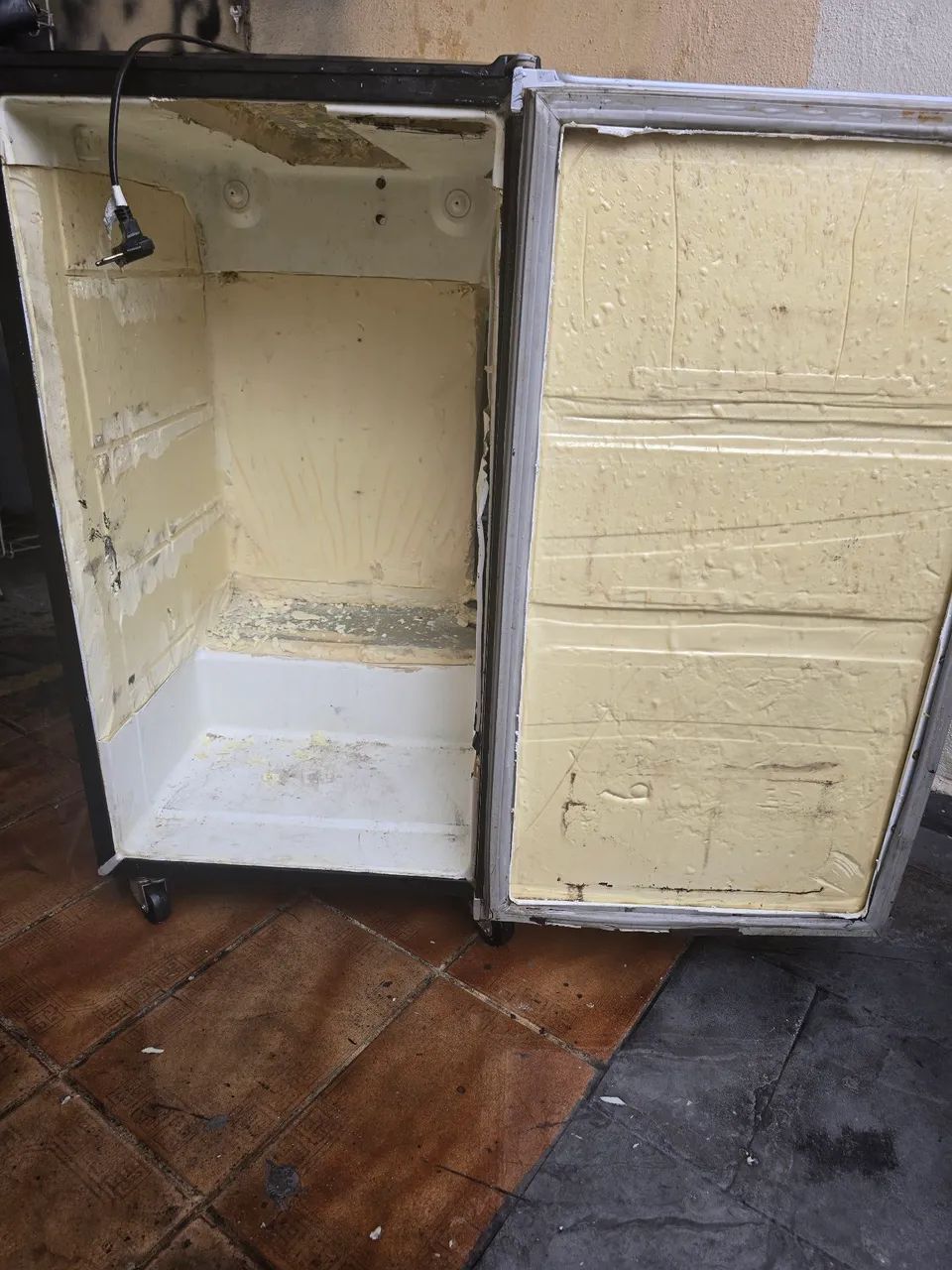 Mini Geladeira Jack Daniel's - Brastemp - Frigobar. - Foto 3