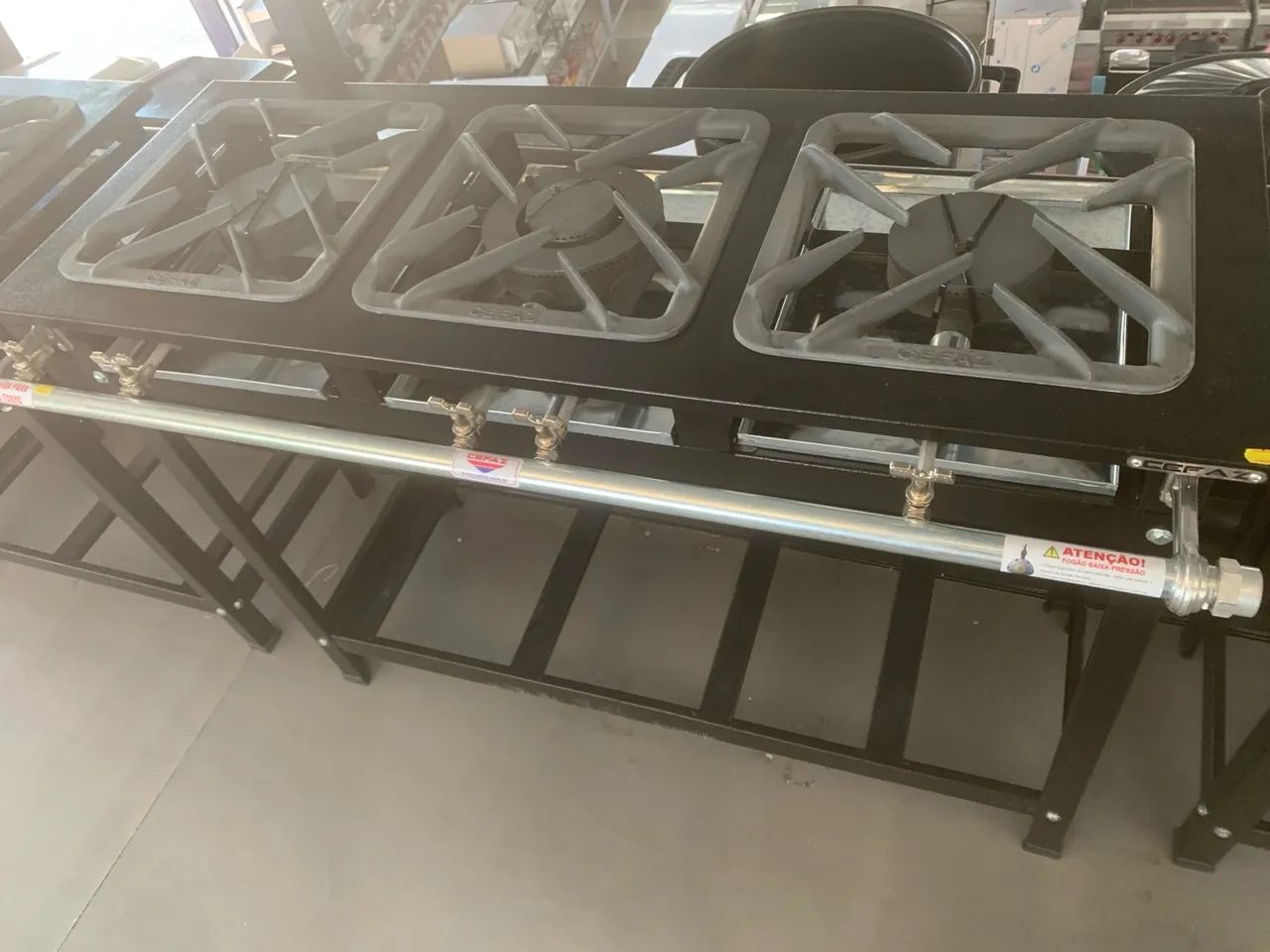 FOGÃO INDUSTRIAL 3 BOCAS 1 DUPLO 2 SIMPLES  - Foto 3