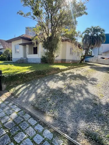 CASA PRA LOCAÇÃO RESIDENCIAL OU COMERCIAL.