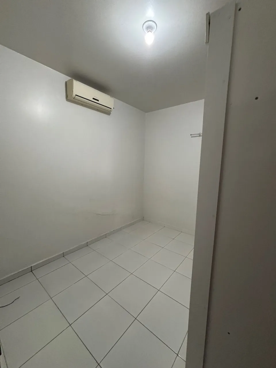 ? Apartamento à Venda - Cozinha Planejada e Ar-Condicionado Incluso!