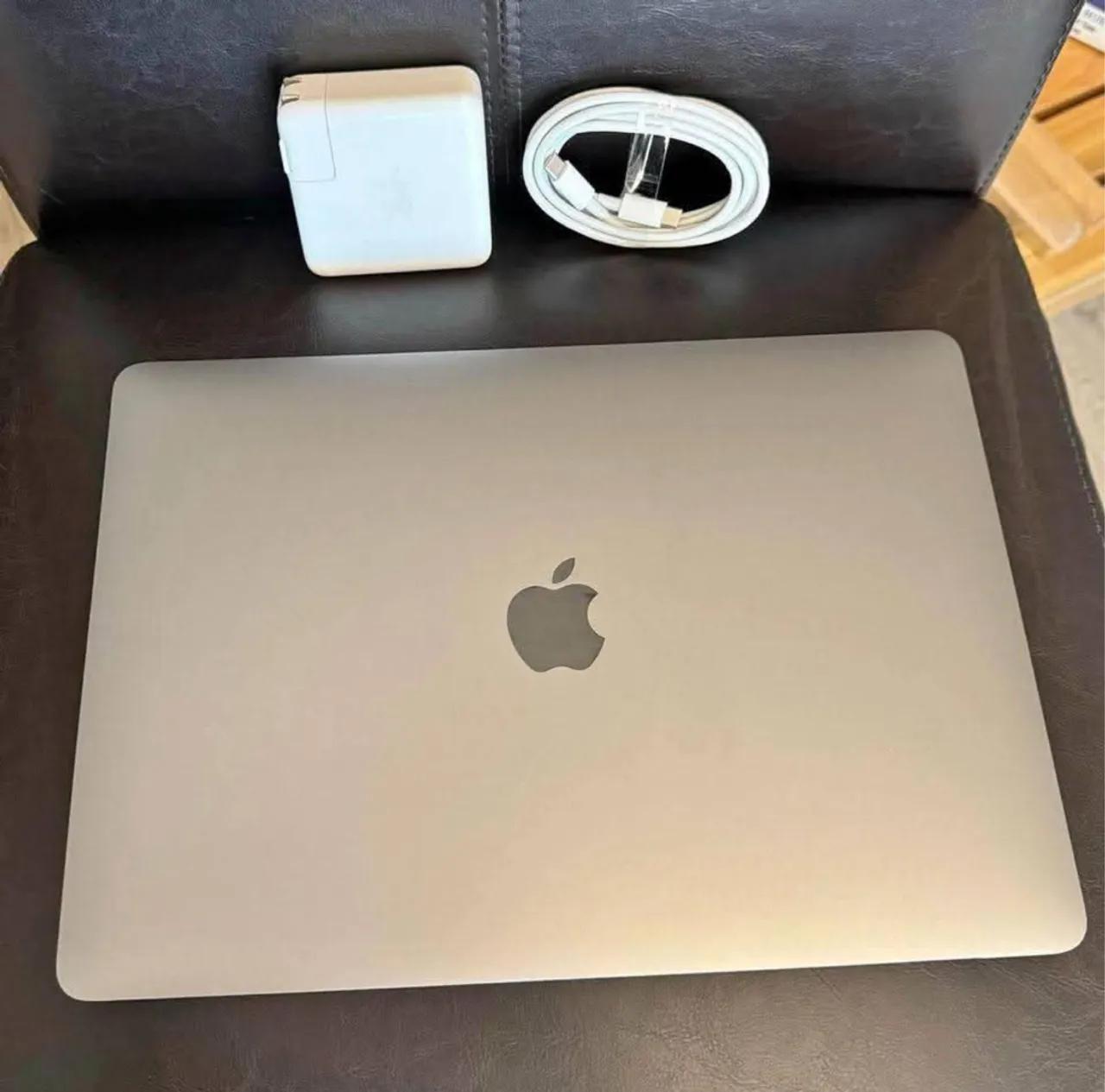 macbook pro i5 16gb