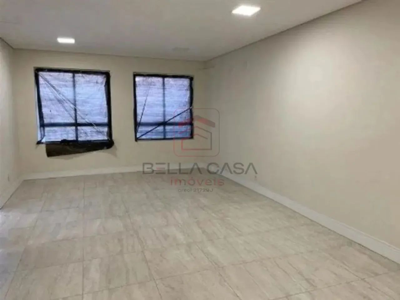 Casa Comercial à Venda ou Locação na Avenida Paes de Barros