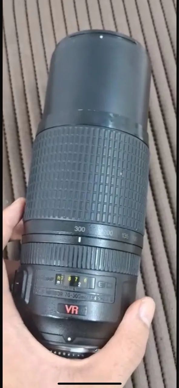 Lente para Câmera Nikon 70-300mm VR