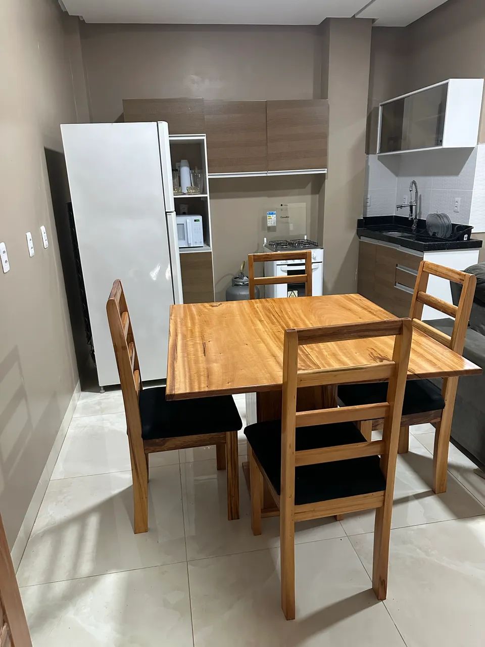 ALUGO APTO POR TEMPORADA - LOCALIZAÇÃO CENTRAL PERTO DE TUDO - Foto 14