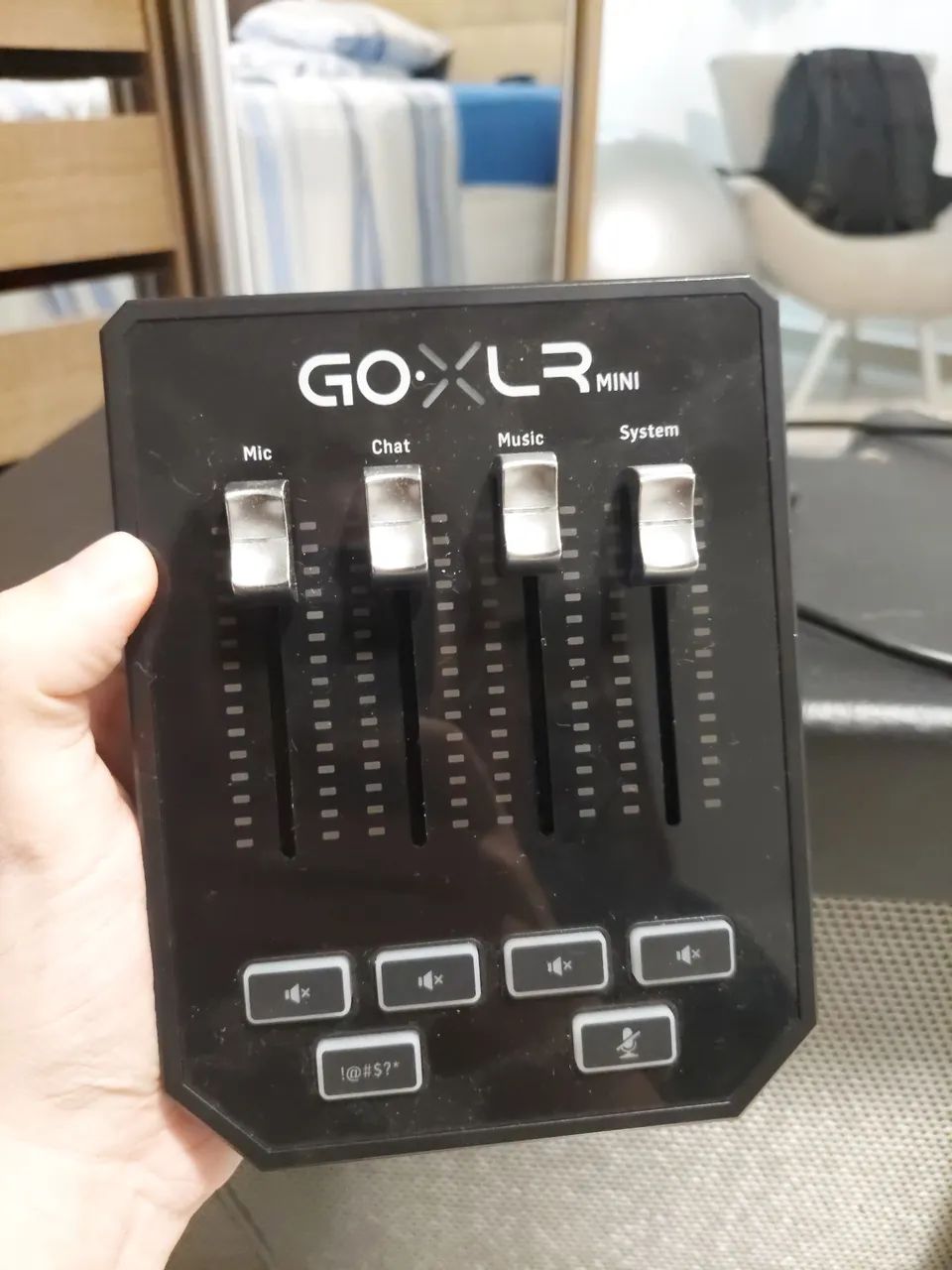 Interface de Áudio TC Helicon Go XLR Mini
