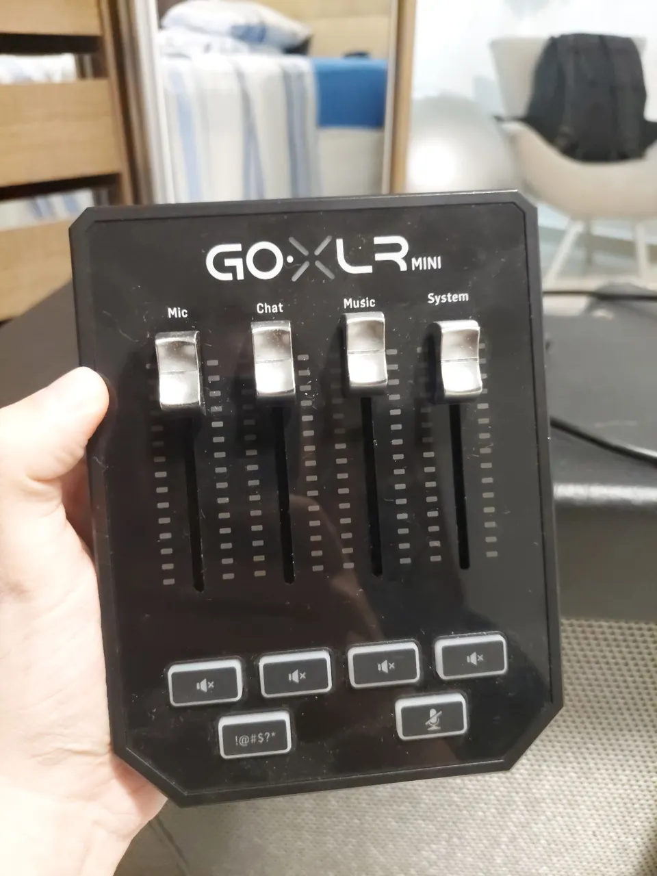 Interface de Áudio TC Helicon Go XLR Mini