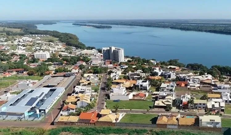 Ótimo terreno com 487m² no Condomínio Fechado Porto Ingá - Porto Rico-PR.