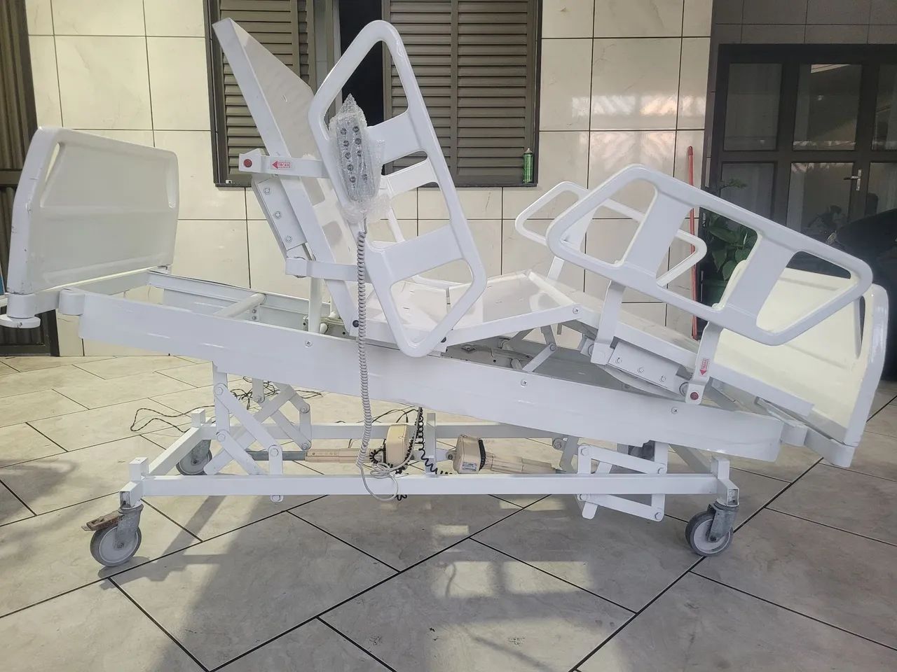 Cama Hospitalar Elétrica  - Foto 2