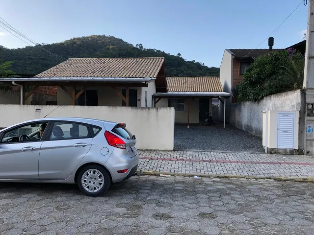 Aluguel anual casa Itapema
