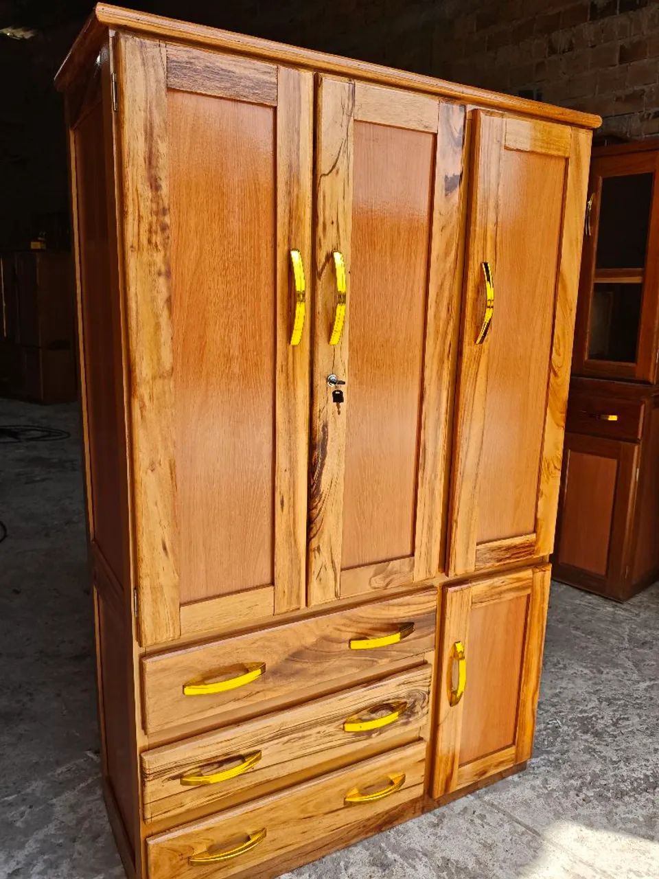 Guarda roupa de madeira frete grátis. - Foto 5
