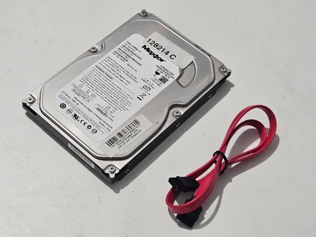 HD, HDD, Hard Disk de 80GB SATA usado mas funcionando, acompanha cabo 