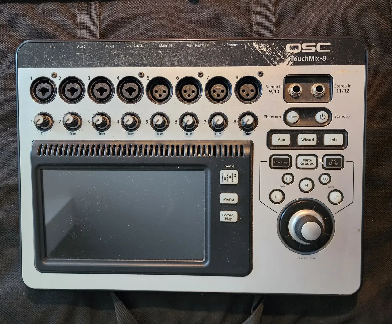 QSC TouchMix-8 - Mixer Digital Compacto