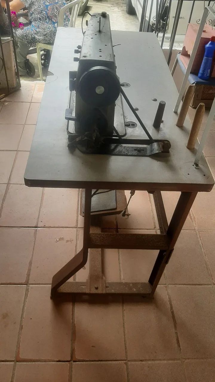 Máquina de costurar reta singer  - Foto 2