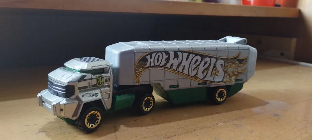 Caminhão transporte Hot Wheels 