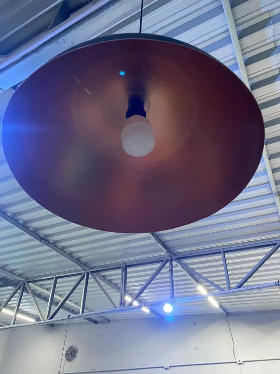 Luminária Industrial Cor Preta - EXCELENTE ESTADO - Foto 6