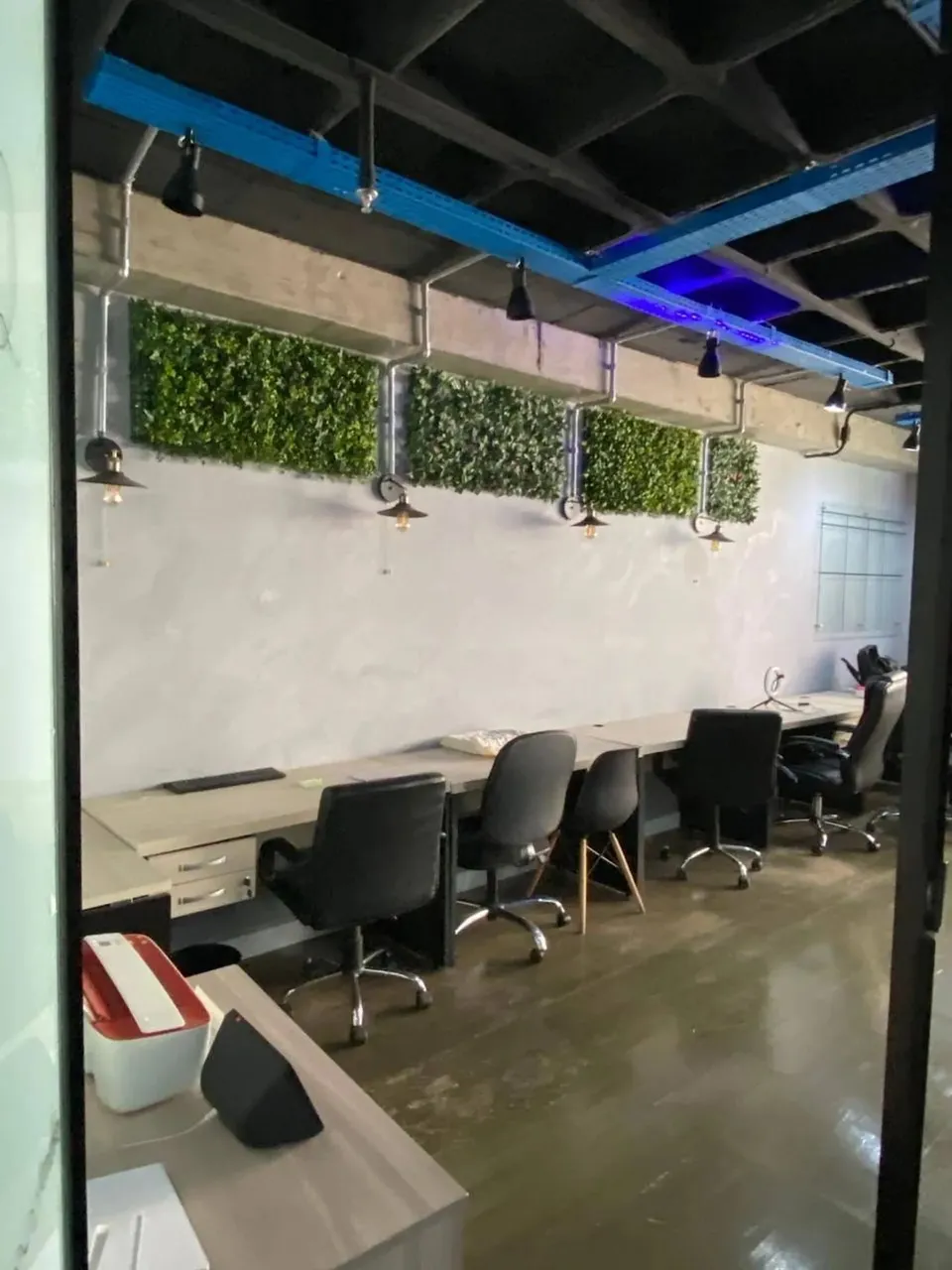 Sala para locação por R$ 8.000,00mês no Dezoito do Forte Empresarial/Alphaville, Barueri,