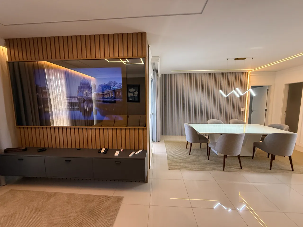 Apartamento tipo para venda com 3 quartos, sendo 3 suítes, 139m²