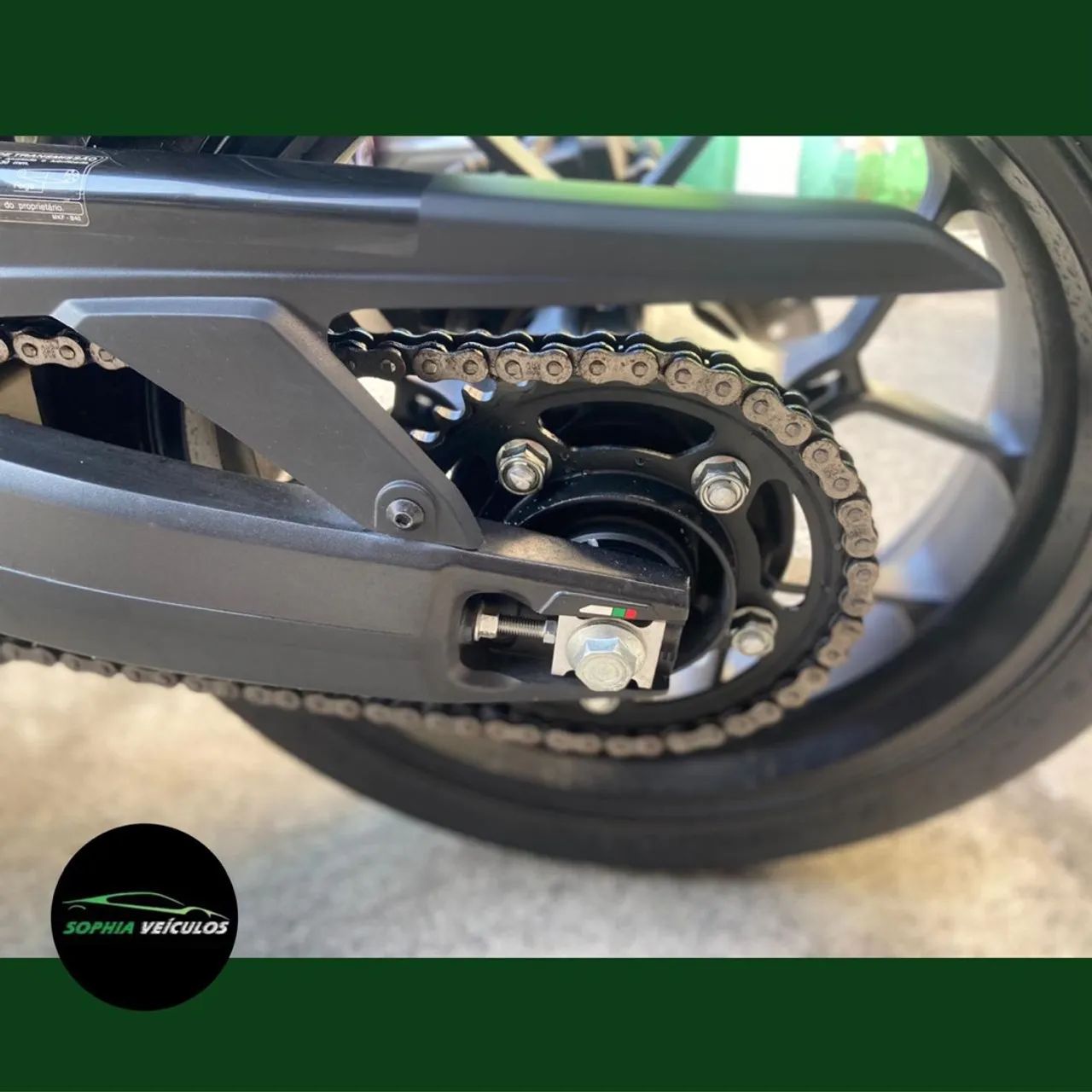 Honda CB 650R 2022 - Impecável - Foto 10