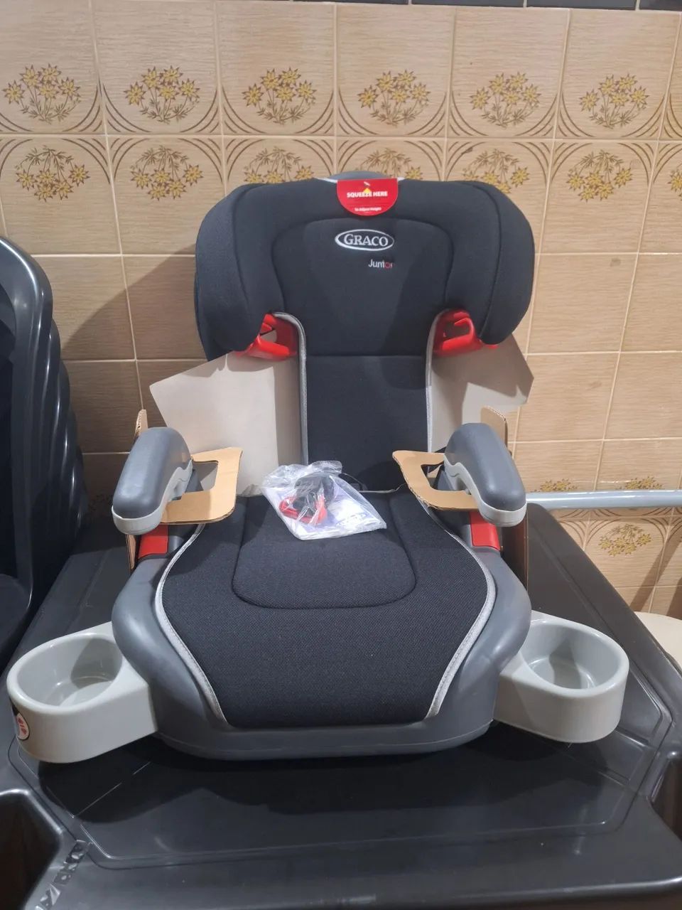 Cadeirinha infantil nova