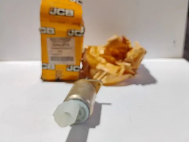 Solenoide de serviço C JCB  p/n 334/L0718 - Foto 2