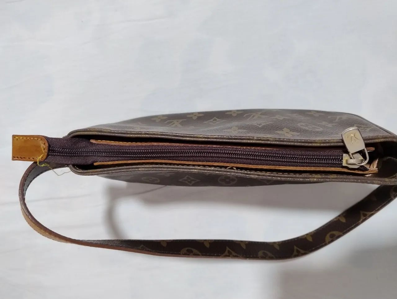 Bolsa Louis Vuitton - Foto 3