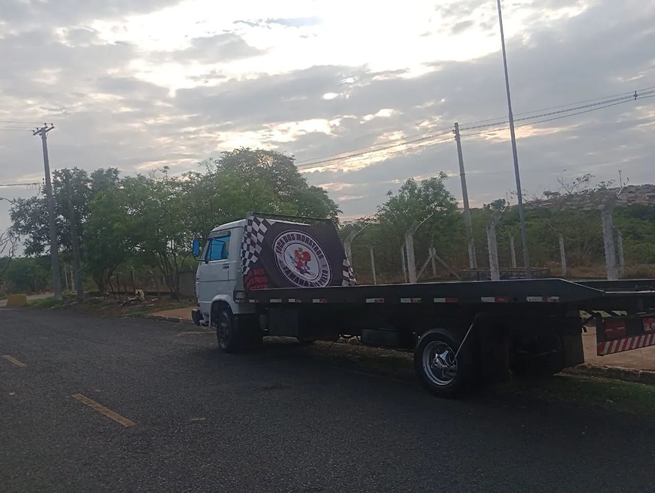 Caminhão plataforma  - Foto 5