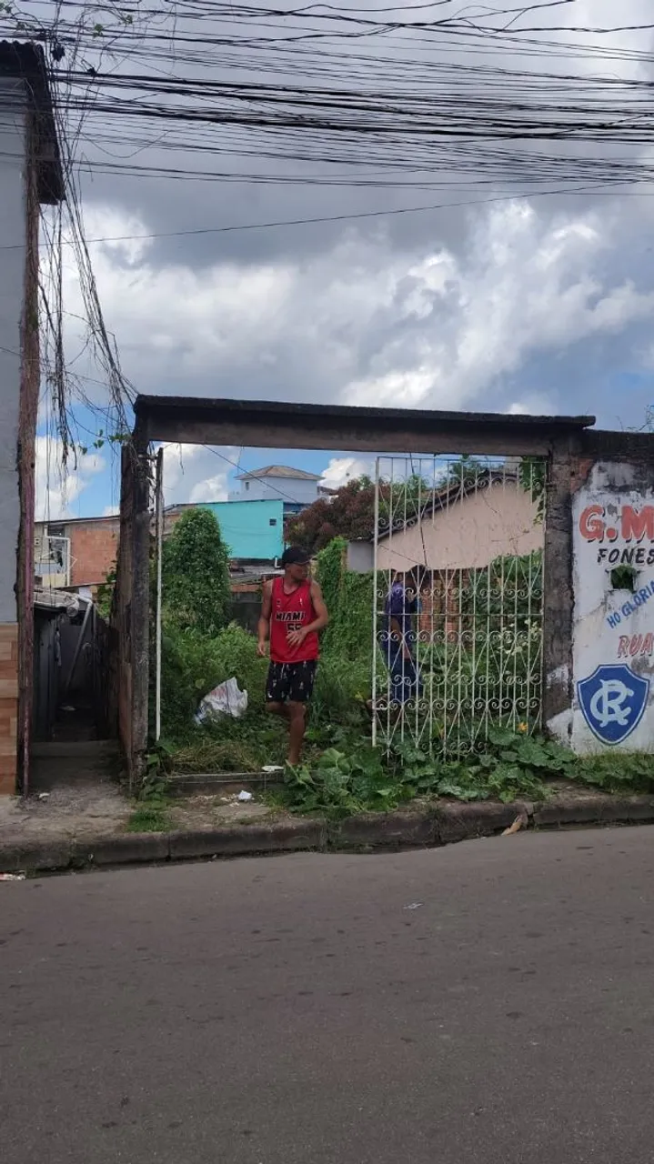 Vendo terreno 8x20 no bairro Alvorada 2