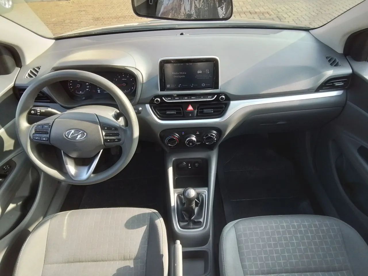 Hyundai HB20S Comfort Plus 1.0 Flex 12V Mec., foto 7 de 9