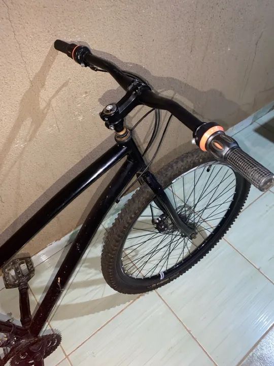 Bicicleta Mountain Bike Aro 29 - Foto 2