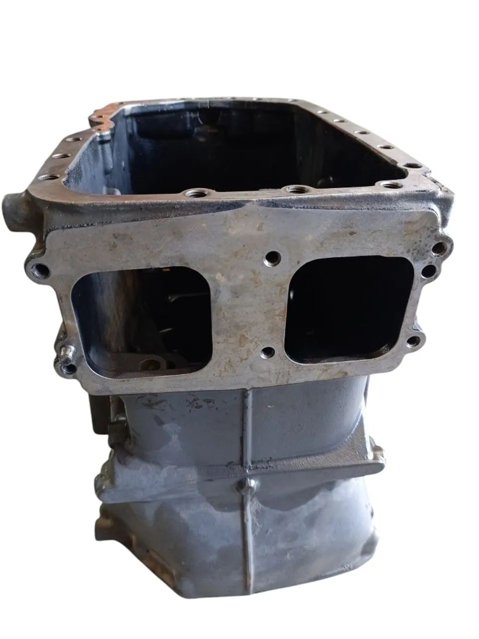 Carcaça Caixa De Câmbio Volvo Vt