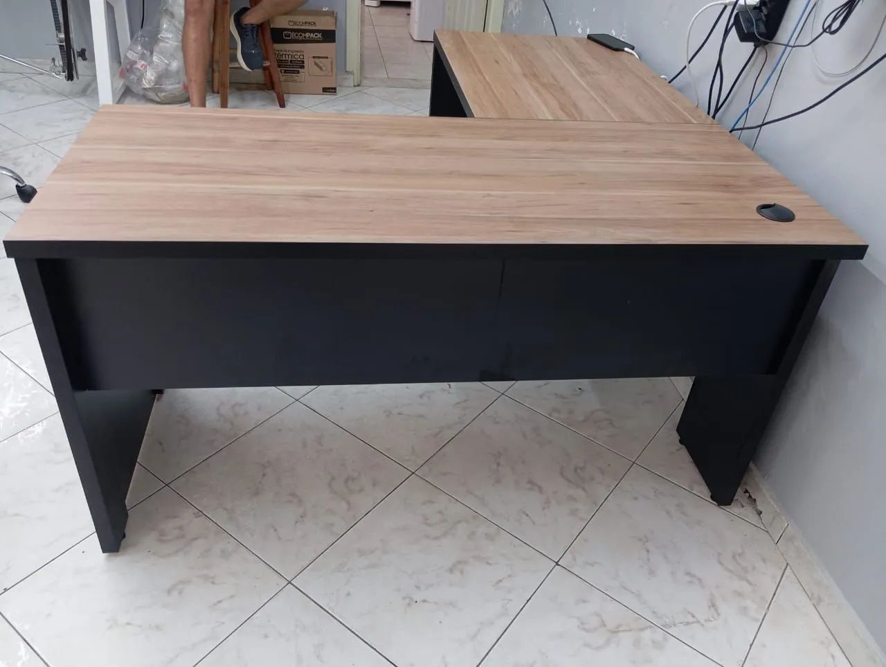 MESA EM L 1,40X1,40X0,60 + GAVETEIRO NOVOS ***LEIA A DESCRIÇÃO***