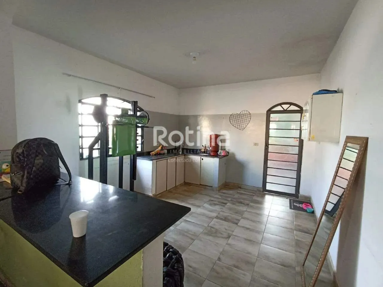 Casa à venda, 3 quartos, Presidente Roosevelt - Uberlândia/MG - Rotina Imobiliária